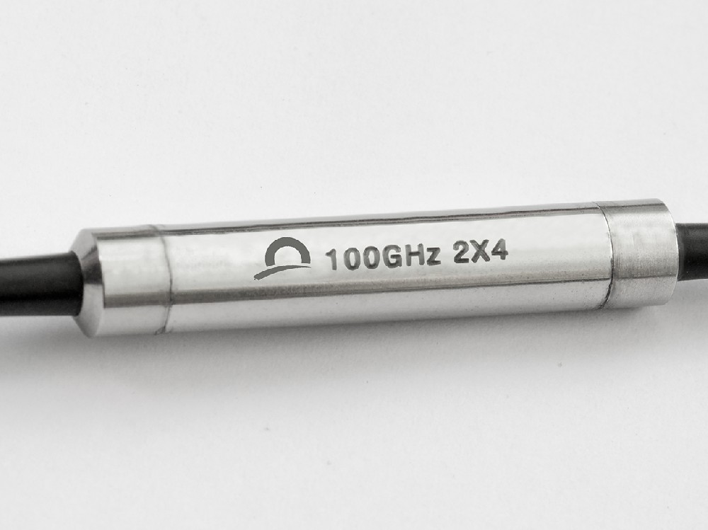 100 GHz DWDM 2x4 Device