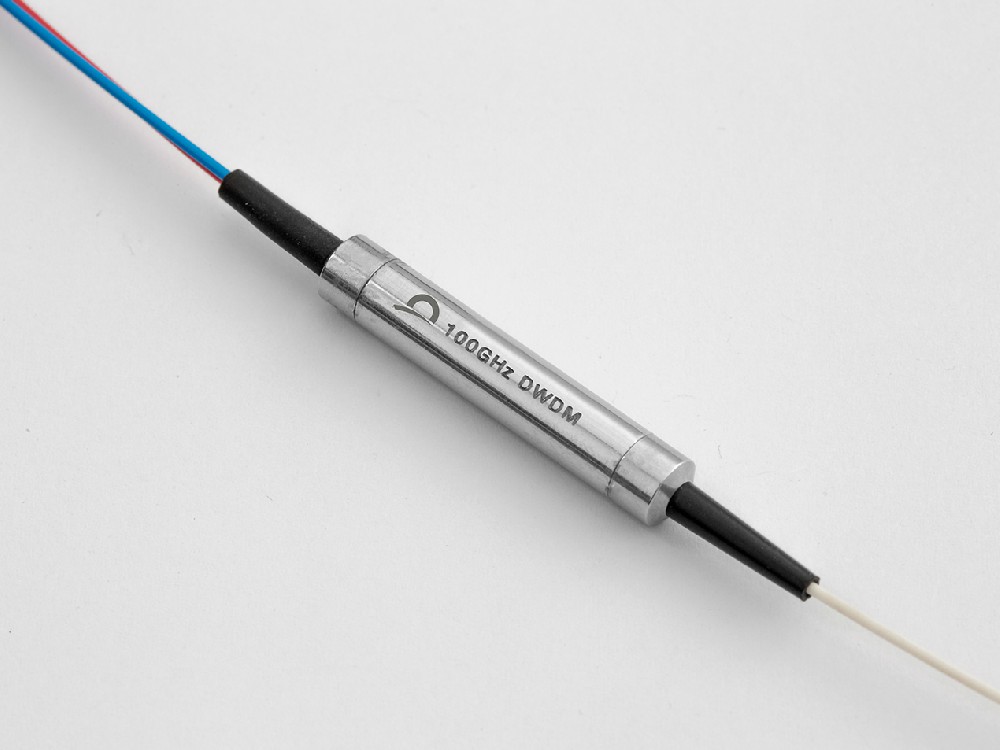 100 GHz DWDM 3 Port Device